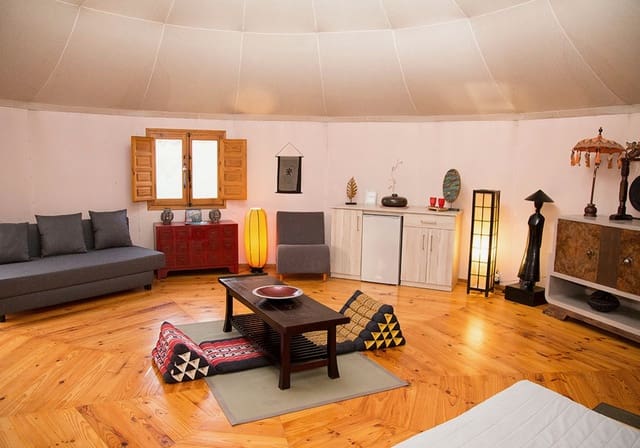 5 soveværelse Guesthouse/B & B til salg i L'Ampolla med swimmingpool - € 430.000 (Ref: 9455710)