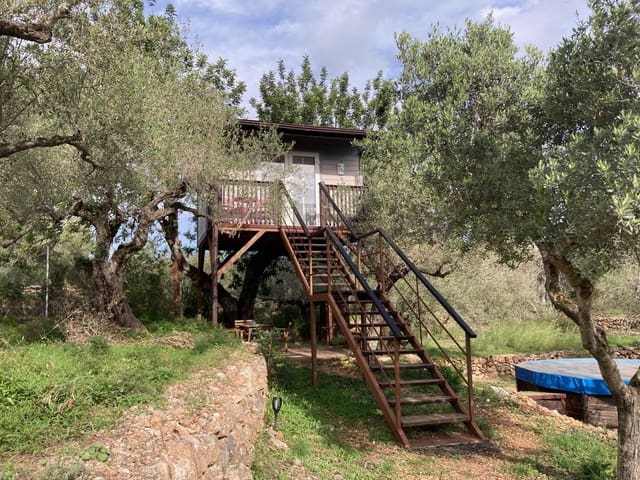 5 soveværelse Guesthouse/B & B til salg i L'Ampolla med swimmingpool - € 430.000 (Ref: 9455710)