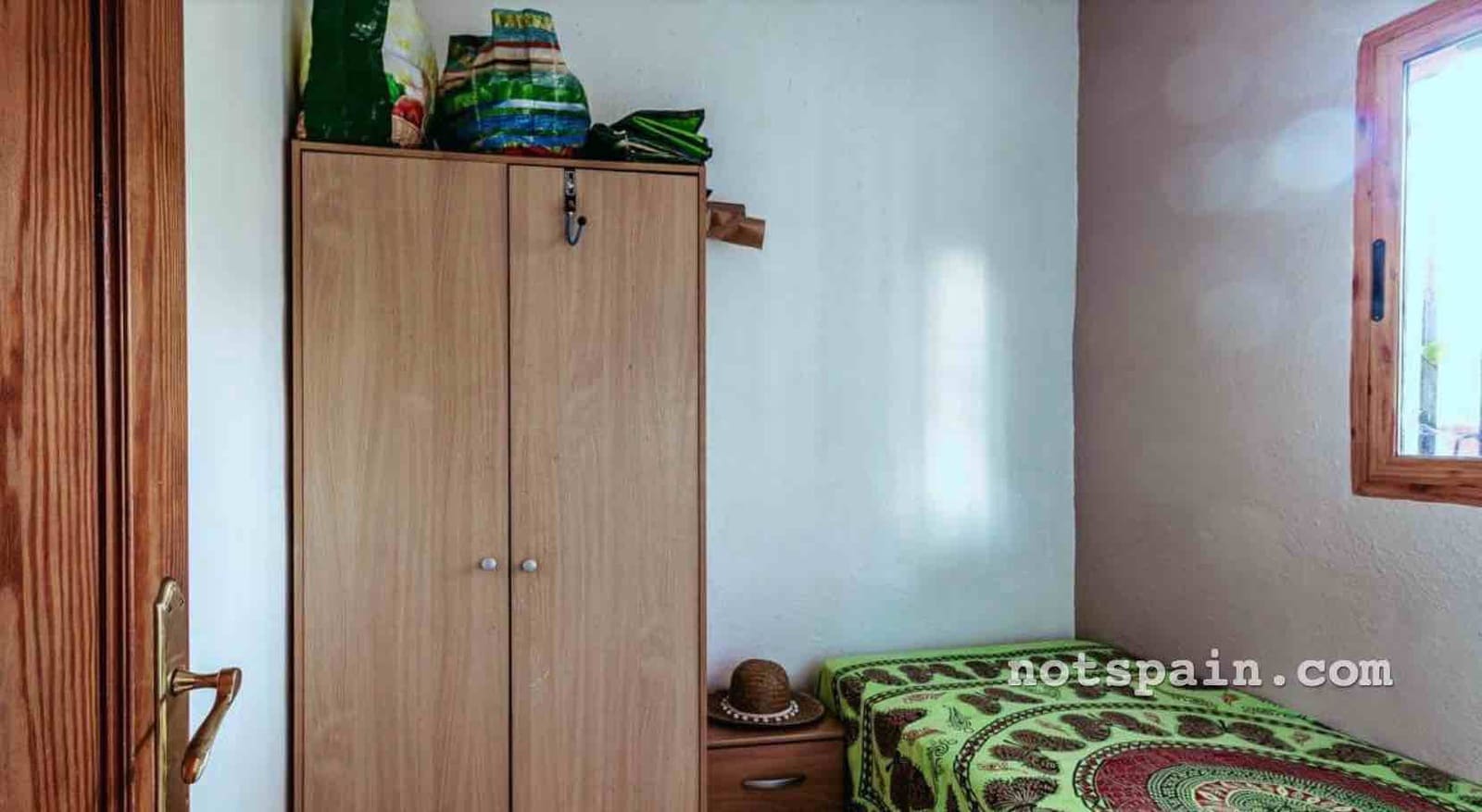 3 bedroom Finca/Country House for sale in L'Ampolla with pool - € 99,000 (Ref: 9455806)