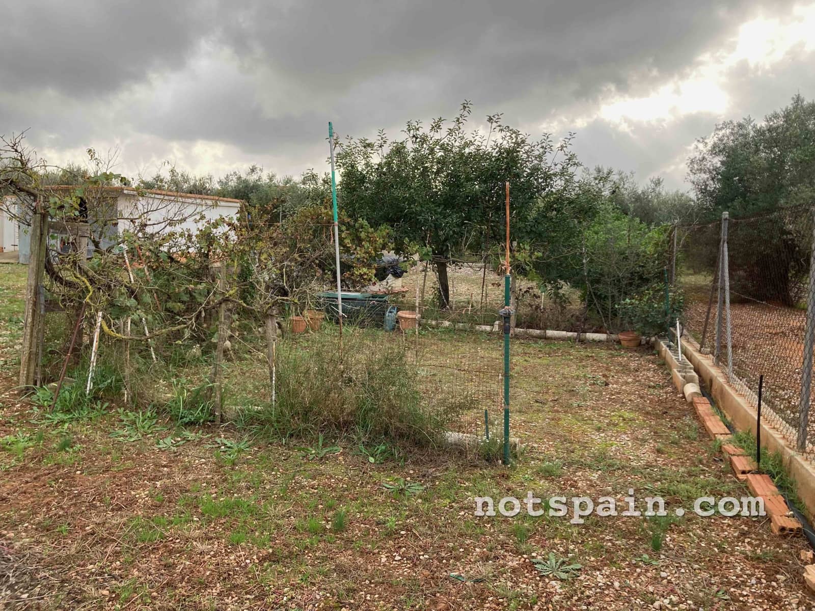 3 bedroom Finca/Country House for sale in L'Ampolla with pool - € 99,000 (Ref: 9455806)