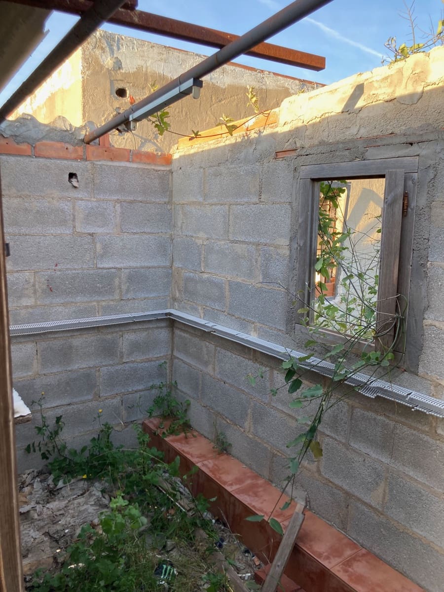 5 slaapkamer Finca/Landhuis te koop in El Perello - € 42.000 (Ref: 9870428)
