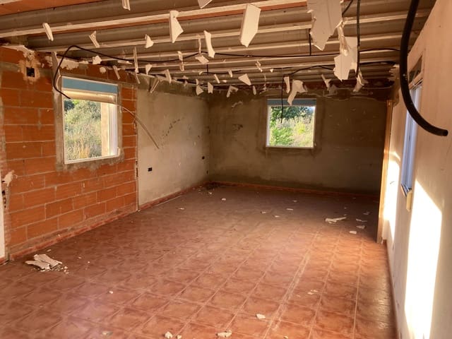 5 slaapkamer Finca/Landhuis te koop in El Perelló - € 42.000 (Ref: 9870428)