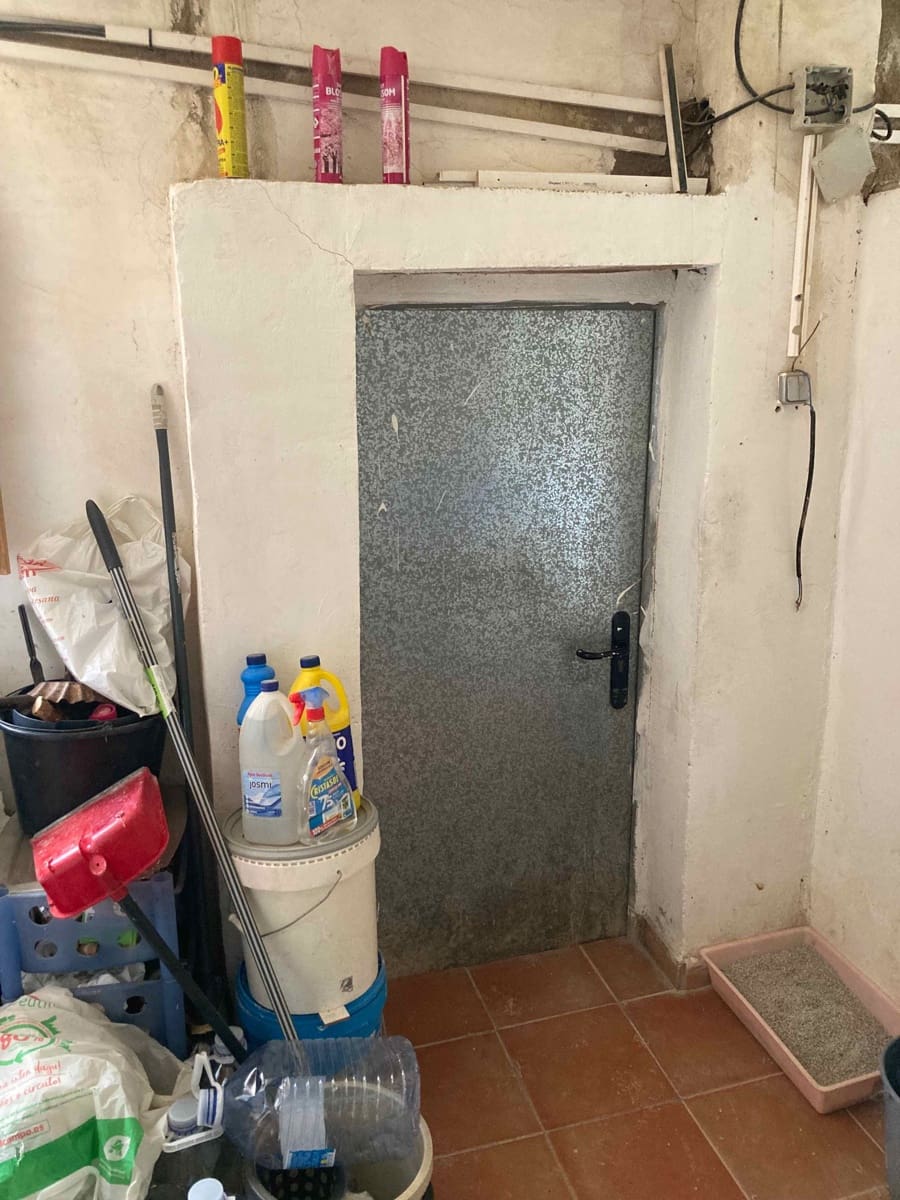 1 slaapkamer Finca/Landhuis te koop in Tortosa met garage - € 99.000 (Ref: 9909791)