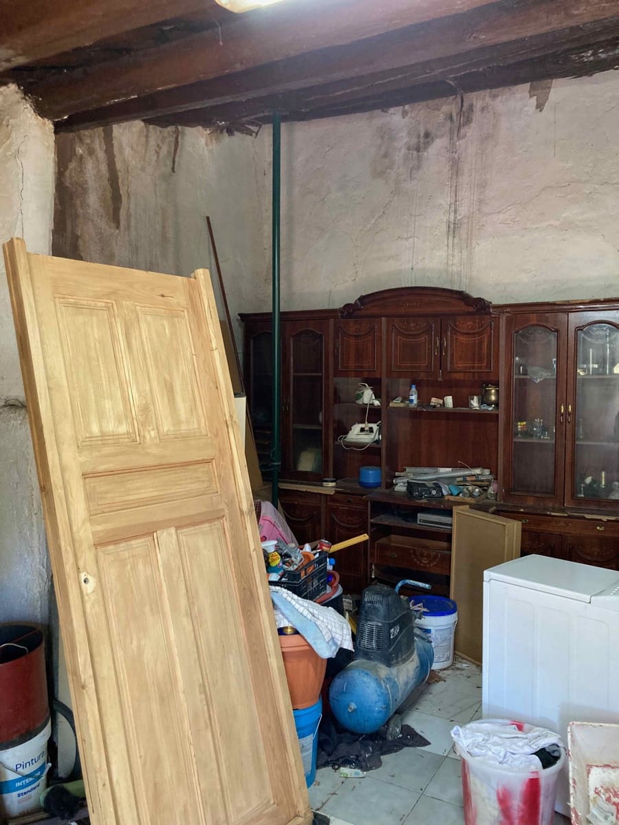 1 slaapkamer Finca/Landhuis te koop in Tortosa met garage - € 99.000 (Ref: 9909791)