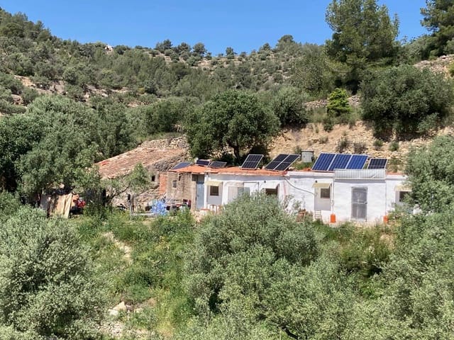 1 bedroom Finca/Country House for sale in Tortosa with garage - € 99,000 (Ref: 9909791)