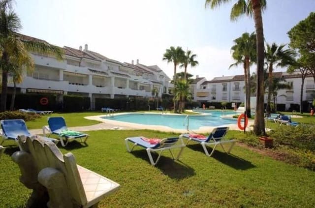 3 Zimmer Apartment zu verkaufen in Atalaya-Isdabe, Estepona mit Pool - 690.000 € (Ref: 9427540)