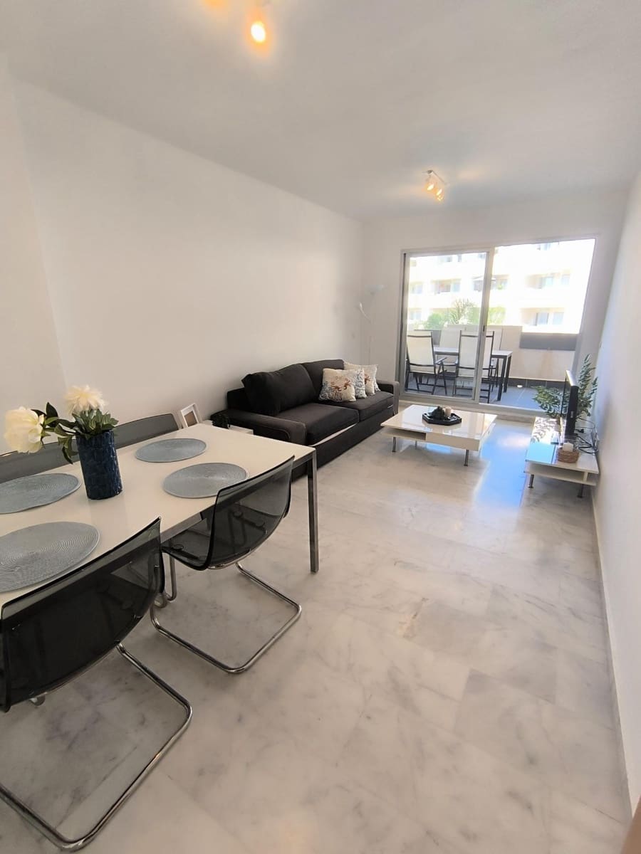 2 sovrum Lägenhet att hyra i Mijas med pool - 1 290 € (Ref: 9427543)