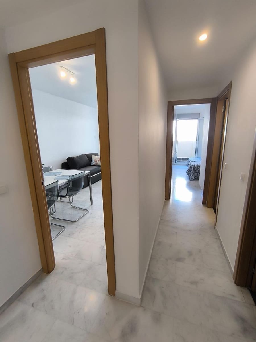 2 sovrum Lägenhet att hyra i Mijas med pool - 1 290 € (Ref: 9427543)