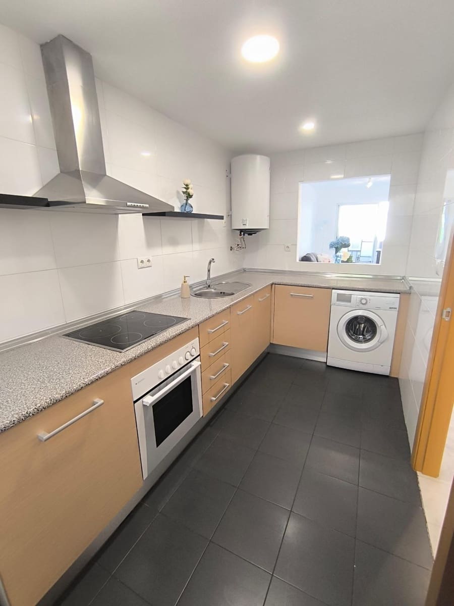 2 sovrum Lägenhet att hyra i Mijas med pool - 1 290 € (Ref: 9427543)