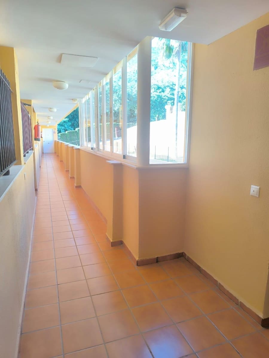 3 bedroom Penthouse for sale in Benalmadena with pool garage - € 388,000 (Ref: 9427544)