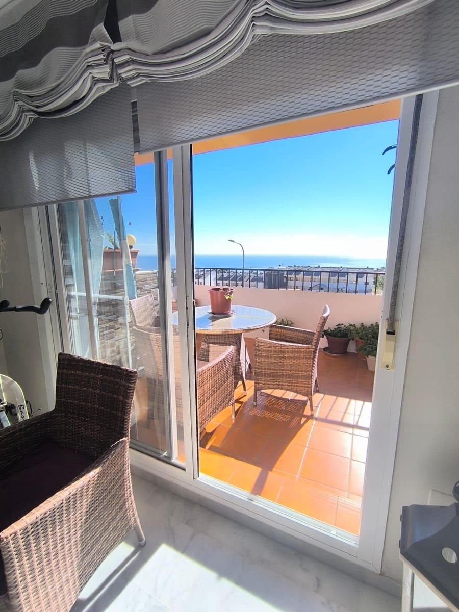 3 bedroom Penthouse for sale in Benalmadena with pool garage - € 388,000 (Ref: 9427544)