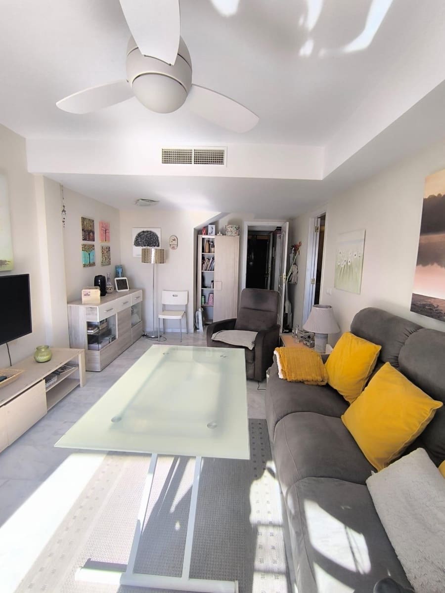 3 bedroom Penthouse for sale in Benalmadena with pool garage - € 388,000 (Ref: 9427544)