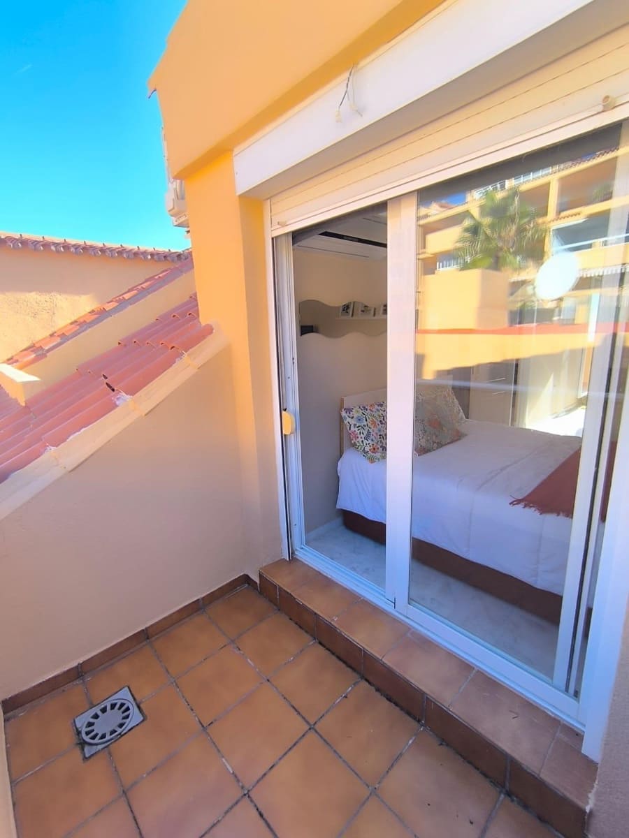 3 bedroom Penthouse for sale in Benalmadena with pool garage - € 388,000 (Ref: 9427544)