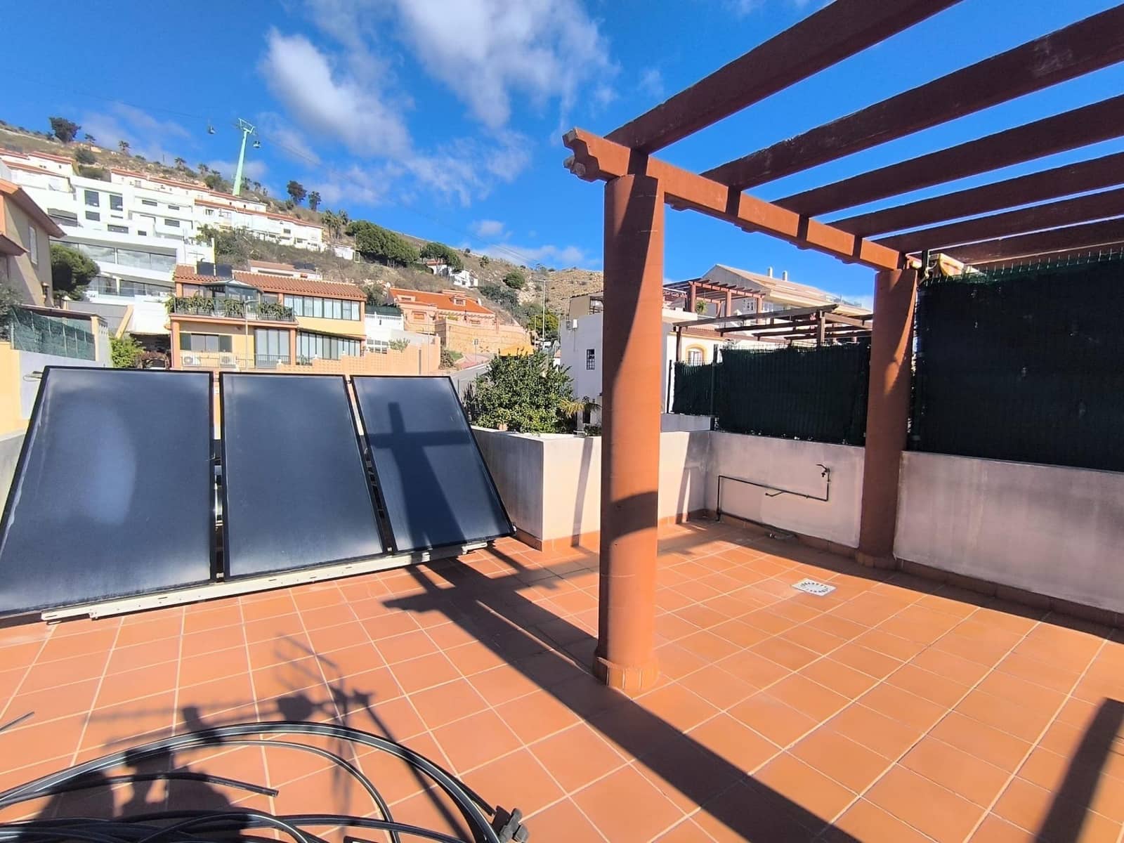 3 slaapkamer Rijtjeshuis te koop in Arroyo de la Miel met zwembad garage - € 529.000 (Ref: 9437544)