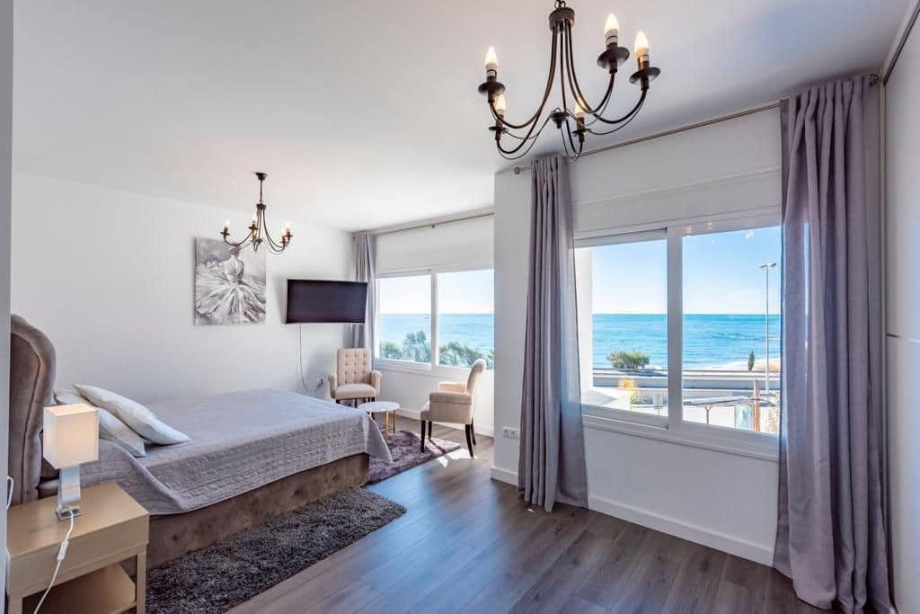 7 sovrum Villa till salu i Mijas med pool garage - 1 349 000 € (Ref: 9449422)