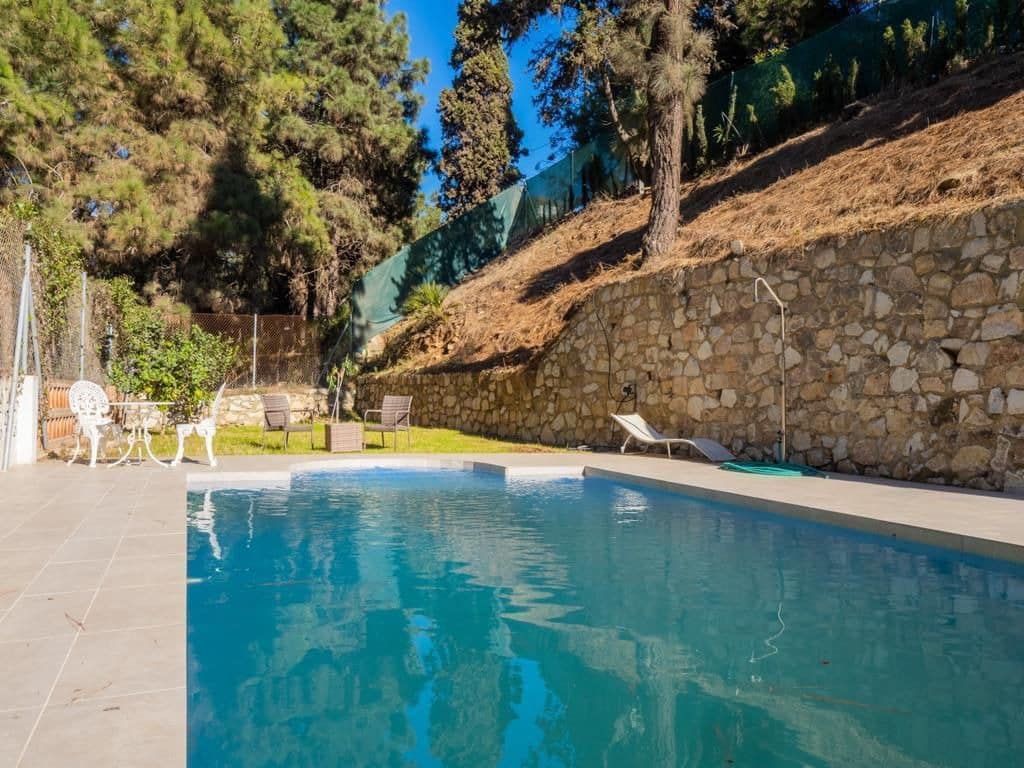 7 sovrum Villa till salu i Mijas med pool garage - 1 349 000 € (Ref: 9449422)