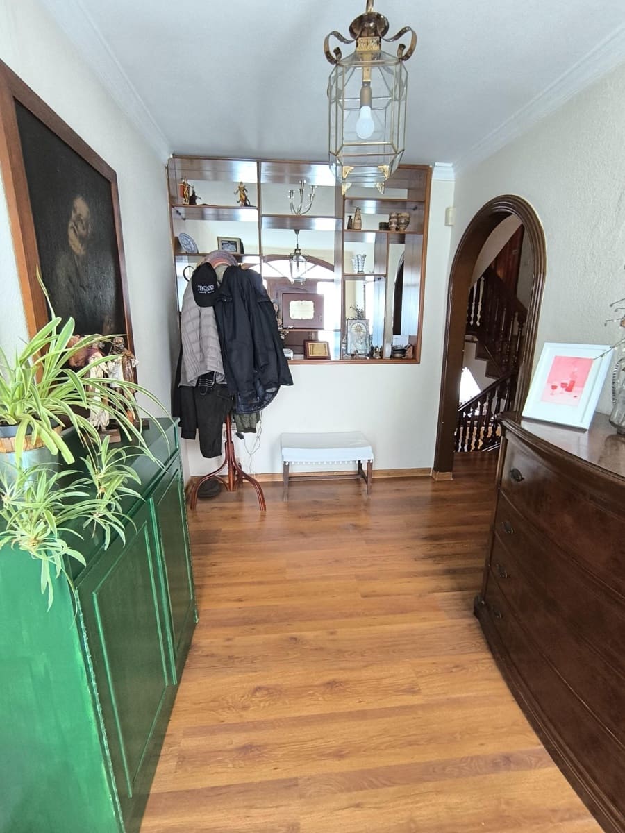 5 slaapkamer Rijtjeshuis te koop in El Coto met zwembad - € 549.900 (Ref: 9449423)