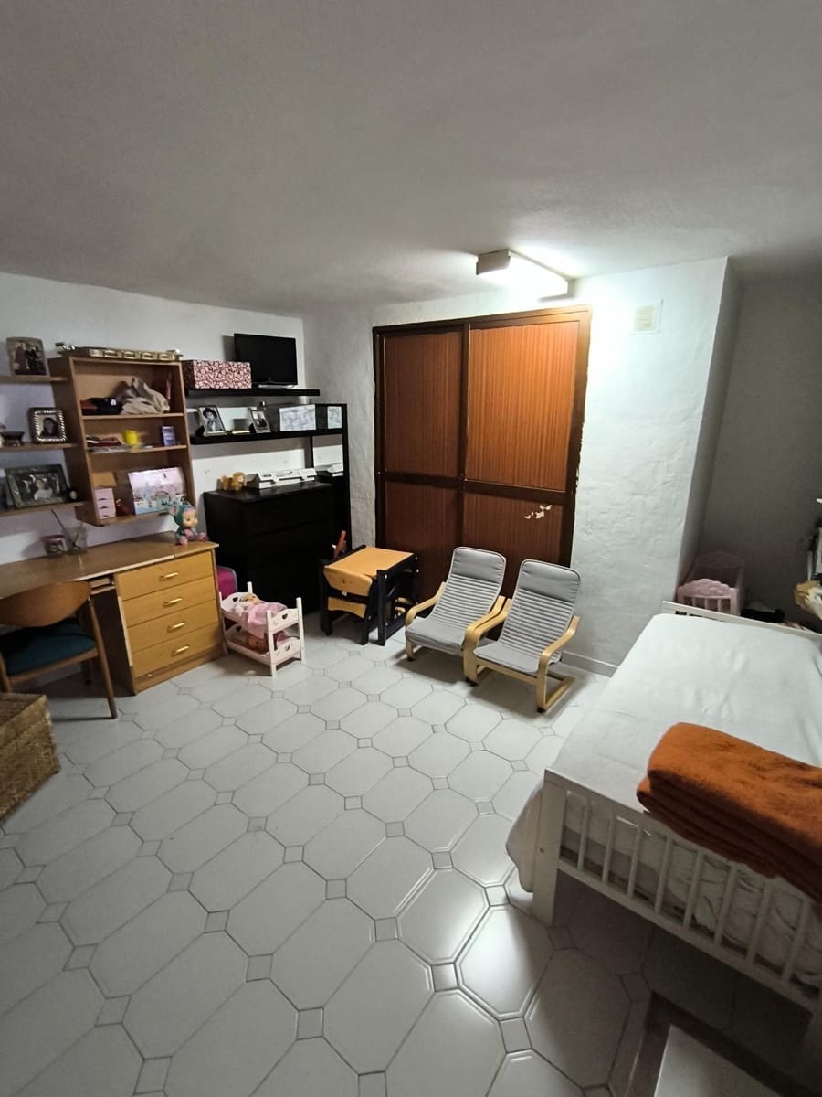 5 slaapkamer Rijtjeshuis te koop in El Coto met zwembad - € 549.900 (Ref: 9449423)