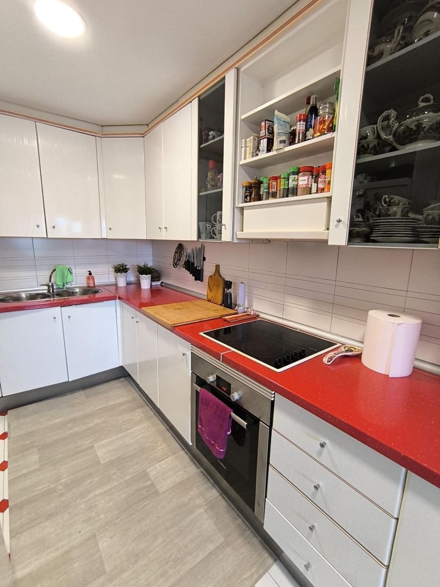 5 slaapkamer Rijtjeshuis te koop in El Coto met zwembad - € 549.900 (Ref: 9449423)