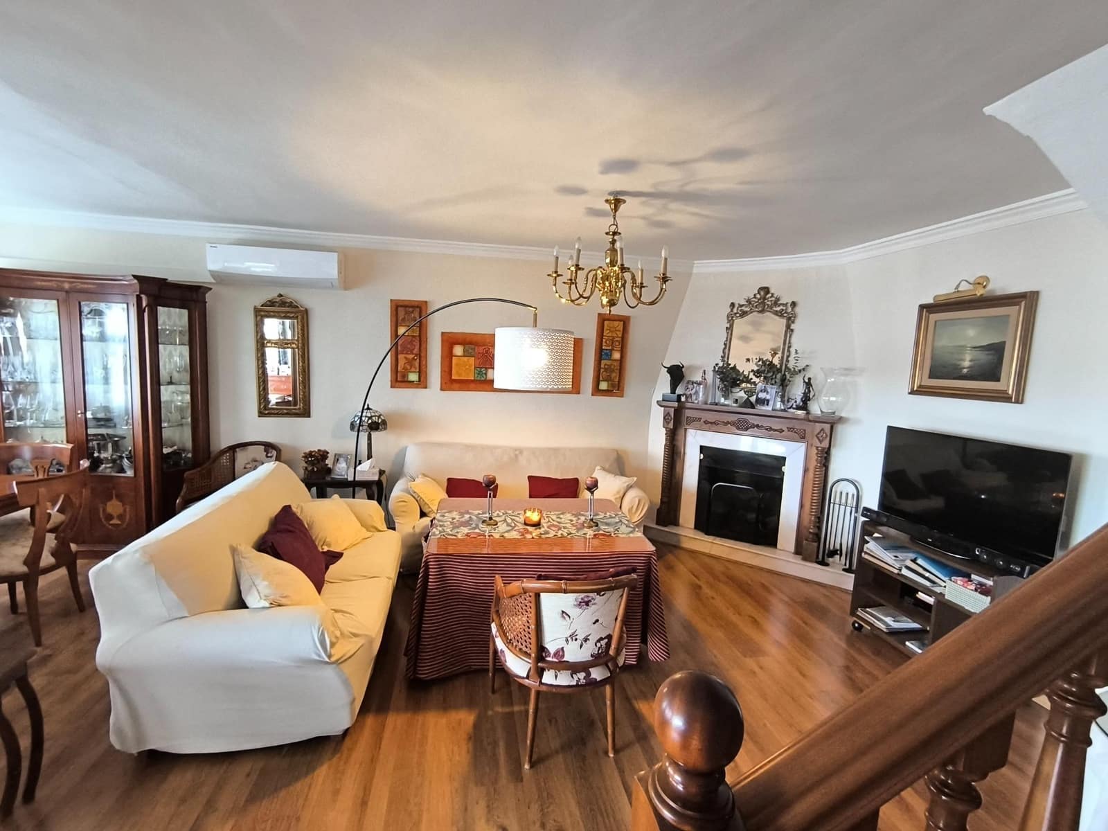 5 slaapkamer Rijtjeshuis te koop in El Coto met zwembad - € 549.900 (Ref: 9449423)