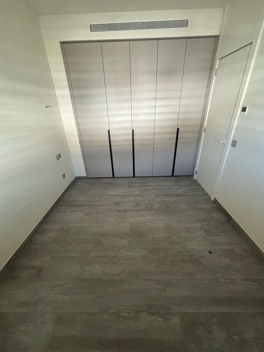 3 soveværelse Lejlighed til leje i Fuengirola med swimmingpool garage - € 3.750 (Ref: 9449424)