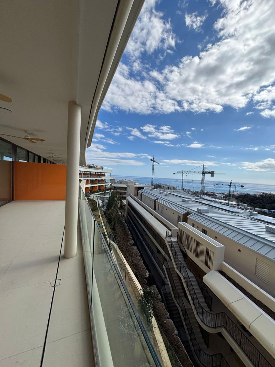 3 soveværelse Lejlighed til leje i Fuengirola med swimmingpool garage - € 3.750 (Ref: 9449424)