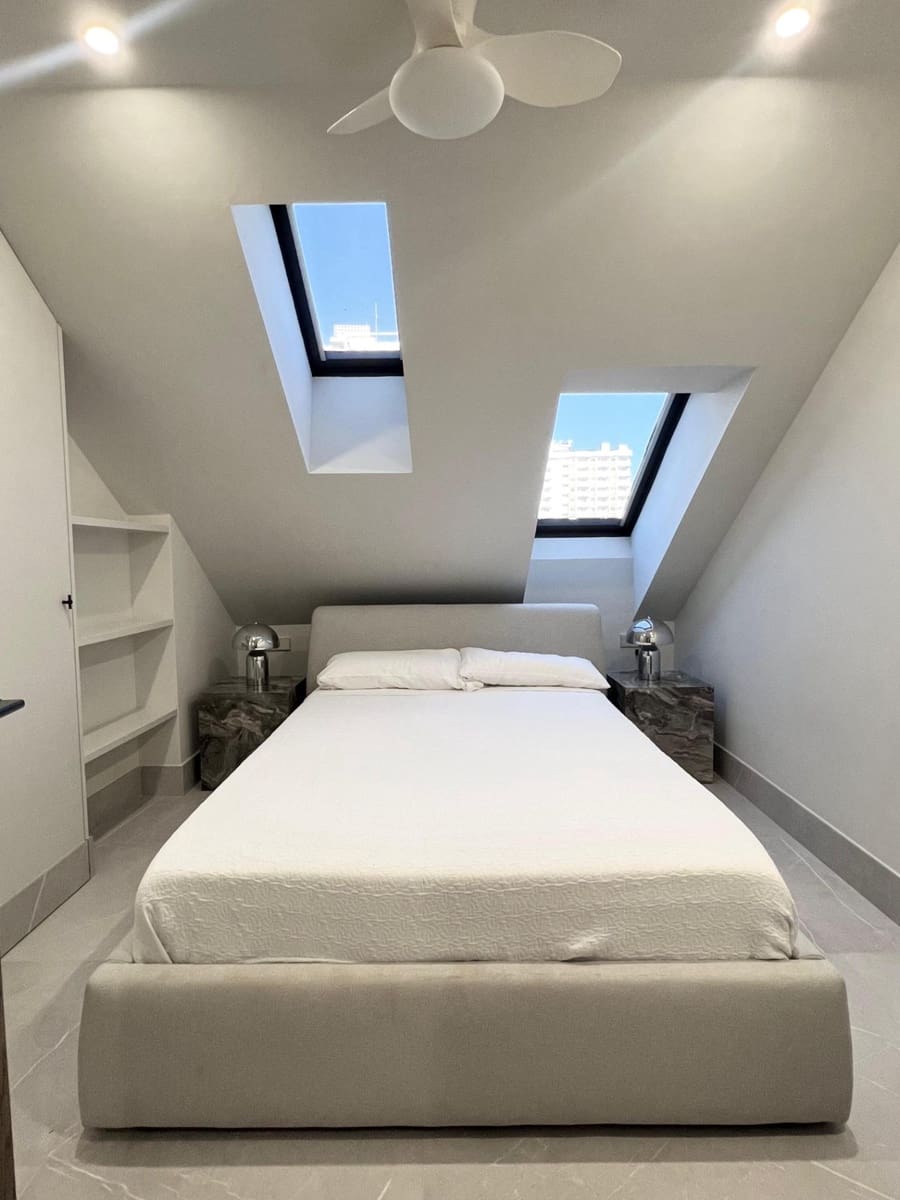 4 sypialnia Penthouse na sprzedaż w Fuengirola z basenem garażem - 1 065 000 € (Ref: 9449426)