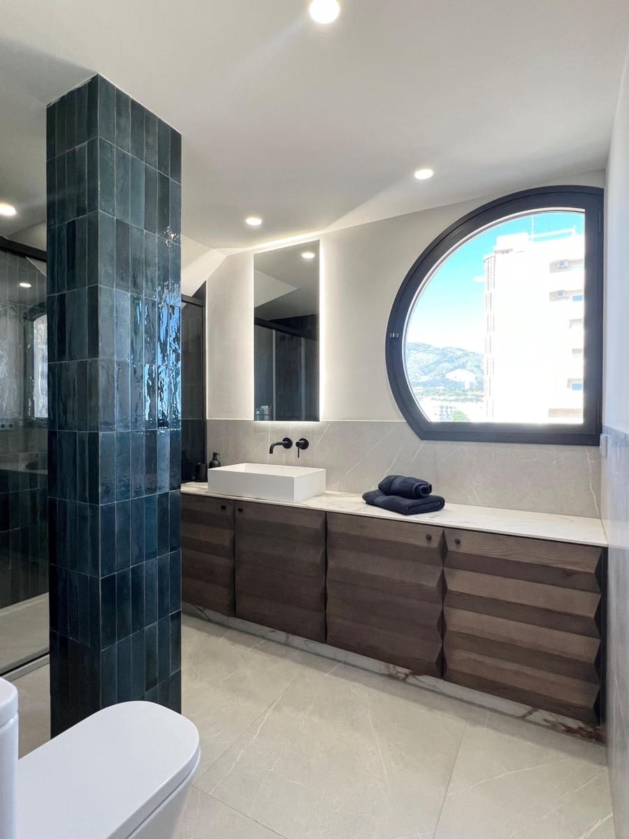 4 sypialnia Penthouse na sprzedaż w Fuengirola z basenem garażem - 1 065 000 € (Ref: 9449426)