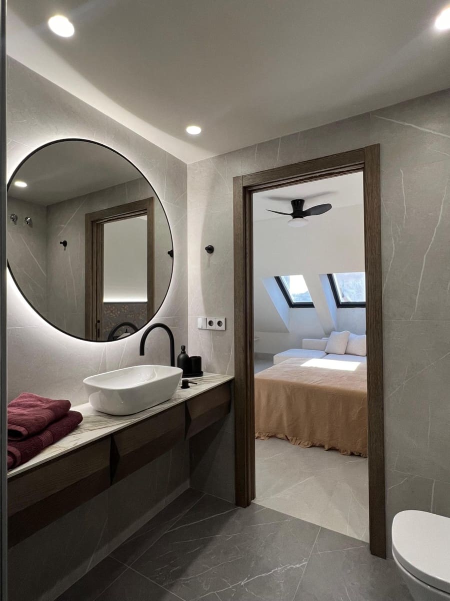 4 sypialnia Penthouse na sprzedaż w Fuengirola z basenem garażem - 1 065 000 € (Ref: 9449426)