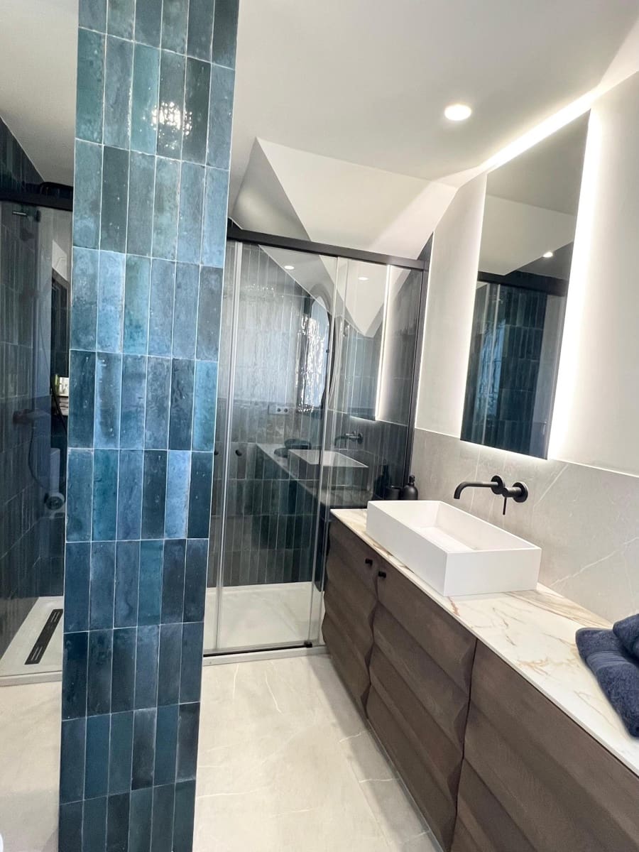 4 sypialnia Penthouse na sprzedaż w Fuengirola z basenem garażem - 1 065 000 € (Ref: 9449426)