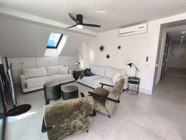 4 sypialnia Penthouse na sprzedaż w Fuengirola z basenem garażem - 1 065 000 € (Ref: 9449426)