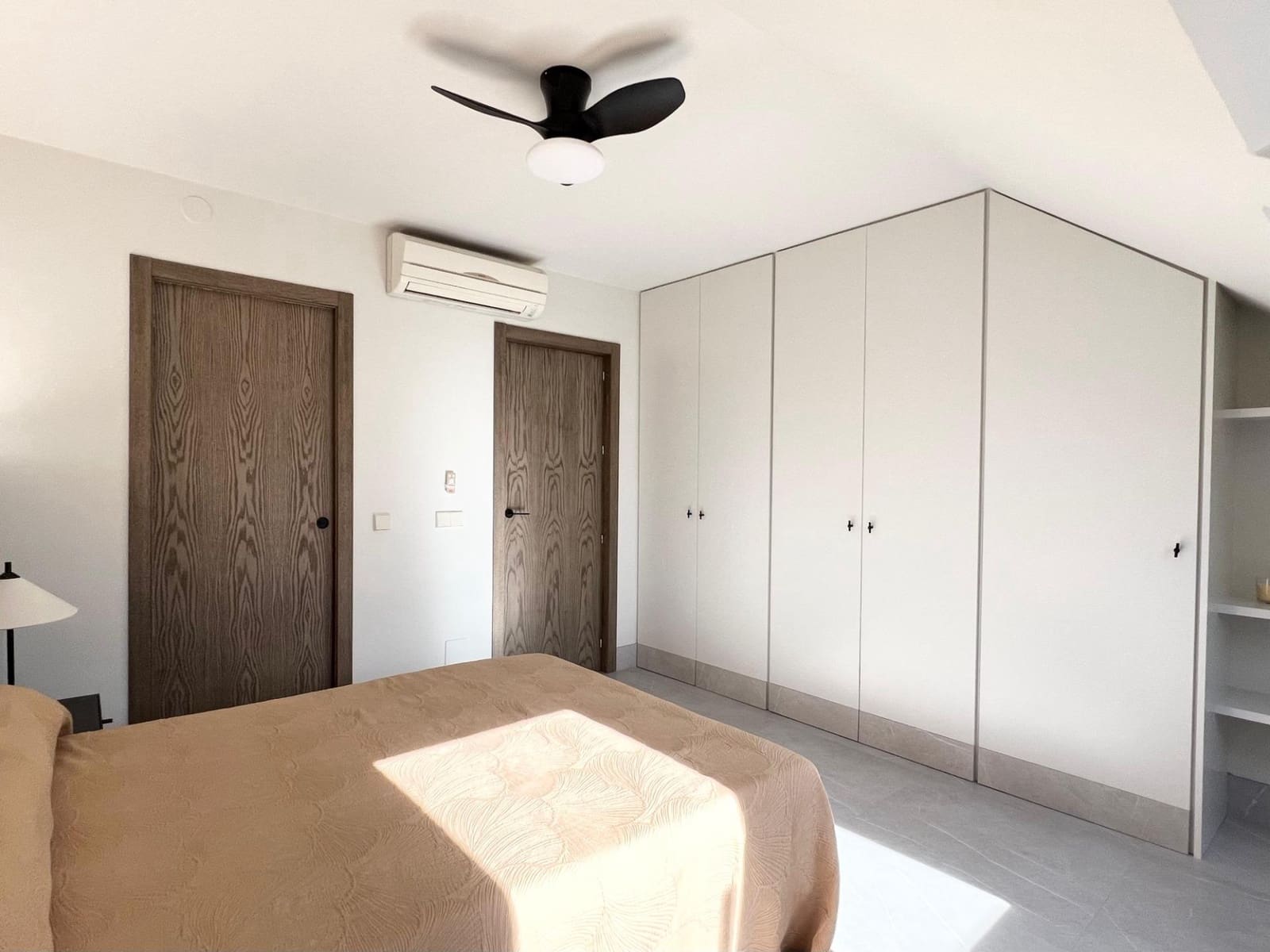 4 sypialnia Penthouse na sprzedaż w Fuengirola z basenem garażem - 1 065 000 € (Ref: 9449426)