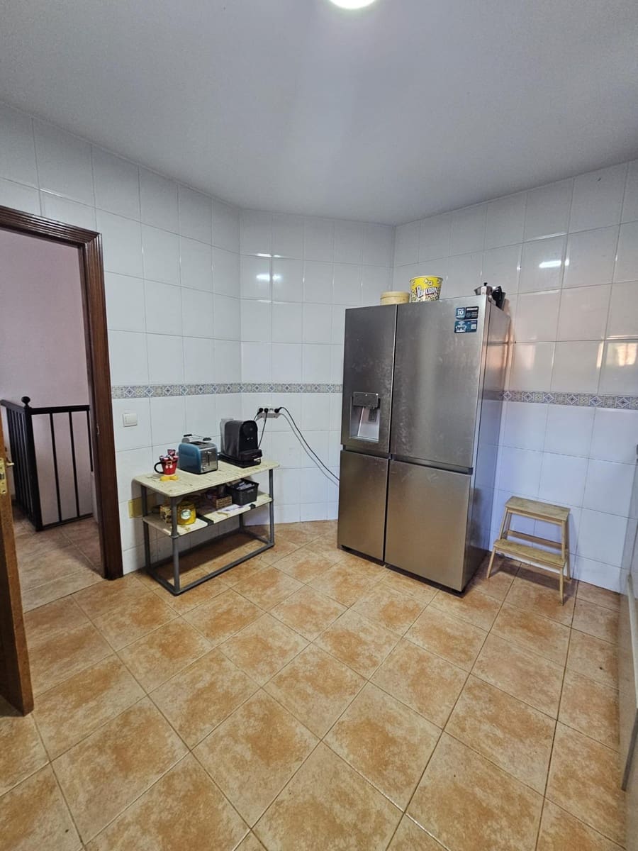 3 slaapkamer Rijtjeshuis te koop in El Coto met zwembad - € 350.000 (Ref: 9449427)