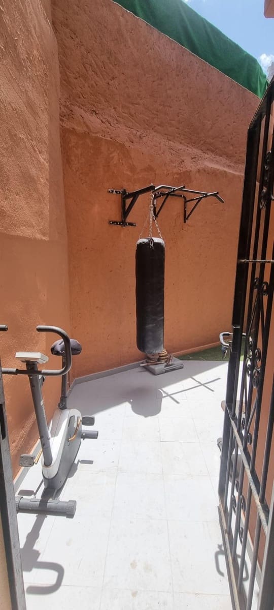 3 slaapkamer Rijtjeshuis te koop in El Coto met zwembad - € 350.000 (Ref: 9449427)