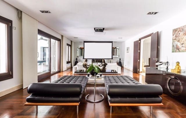 6 chambre Villa/Maison à vendre à Sotogrande Alto, San Roque avec piscine garage - 2 695 000 € (Ref: 9449428)