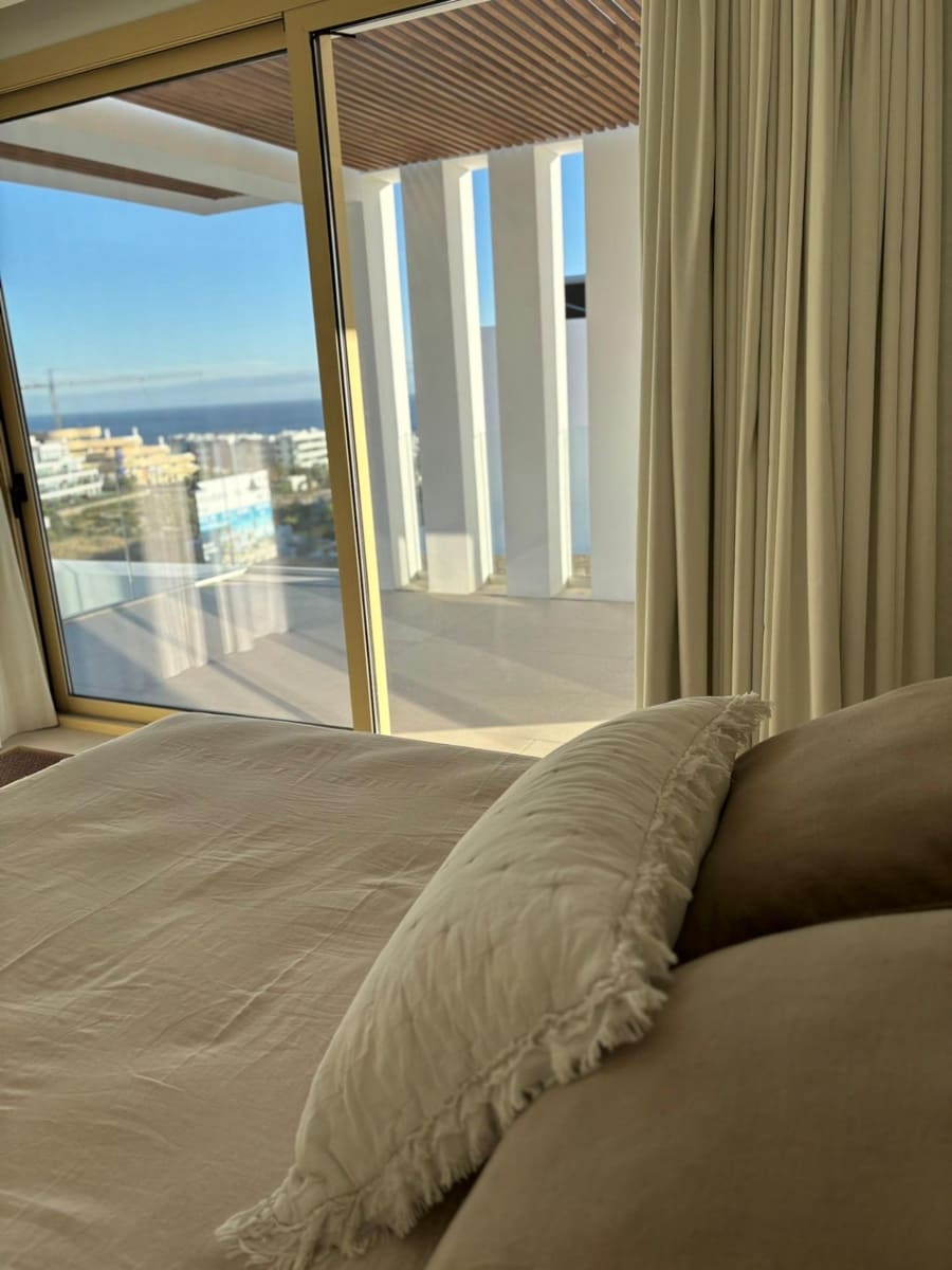 6 bedroom Villa for sale in Fuengirola with pool garage - € 2,580,000 (Ref: 9449429)