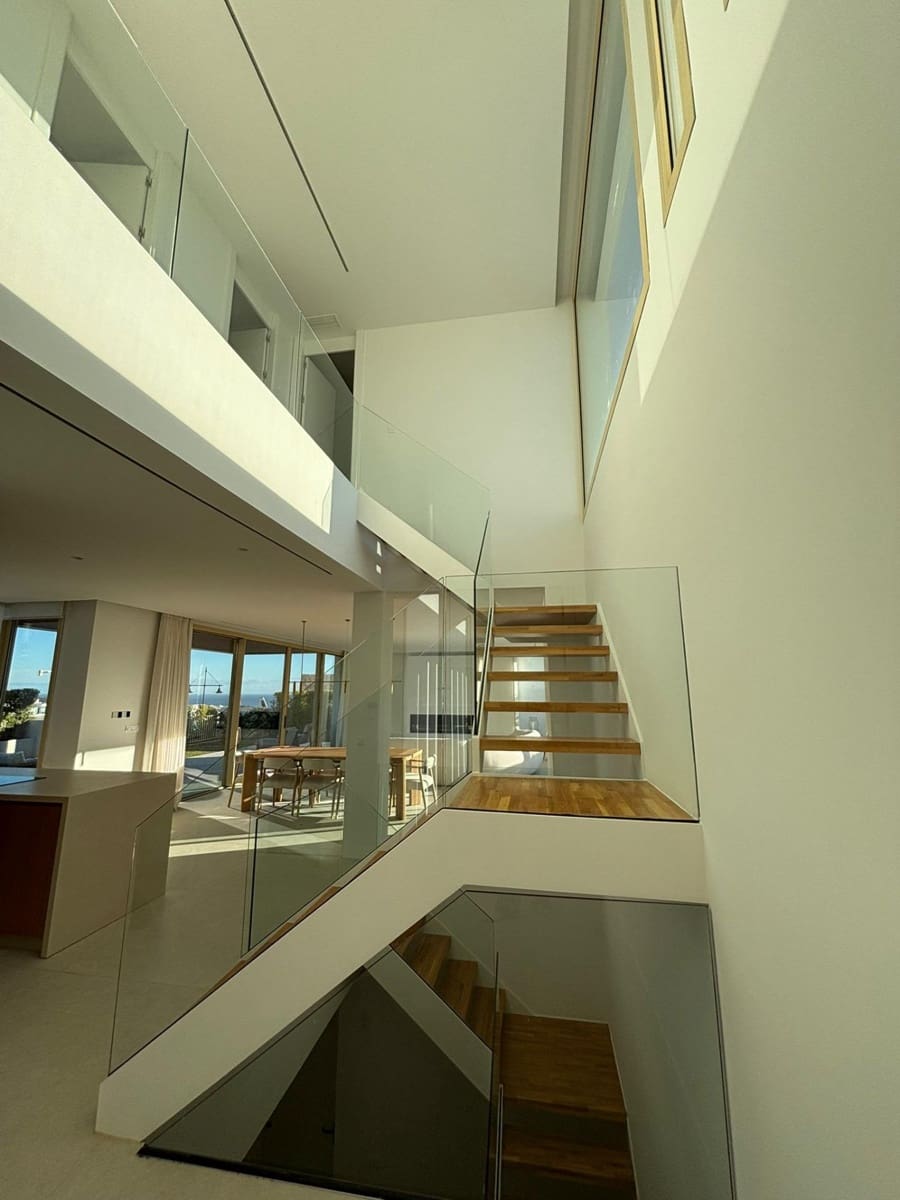 6 bedroom Villa for sale in Fuengirola with pool garage - € 2,580,000 (Ref: 9449429)