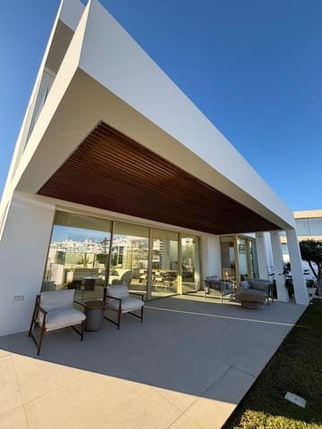 6 bedroom Villa for sale in El Higuerón, Fuengirola with pool garage - € 2,580,000 (Ref: 9449429)