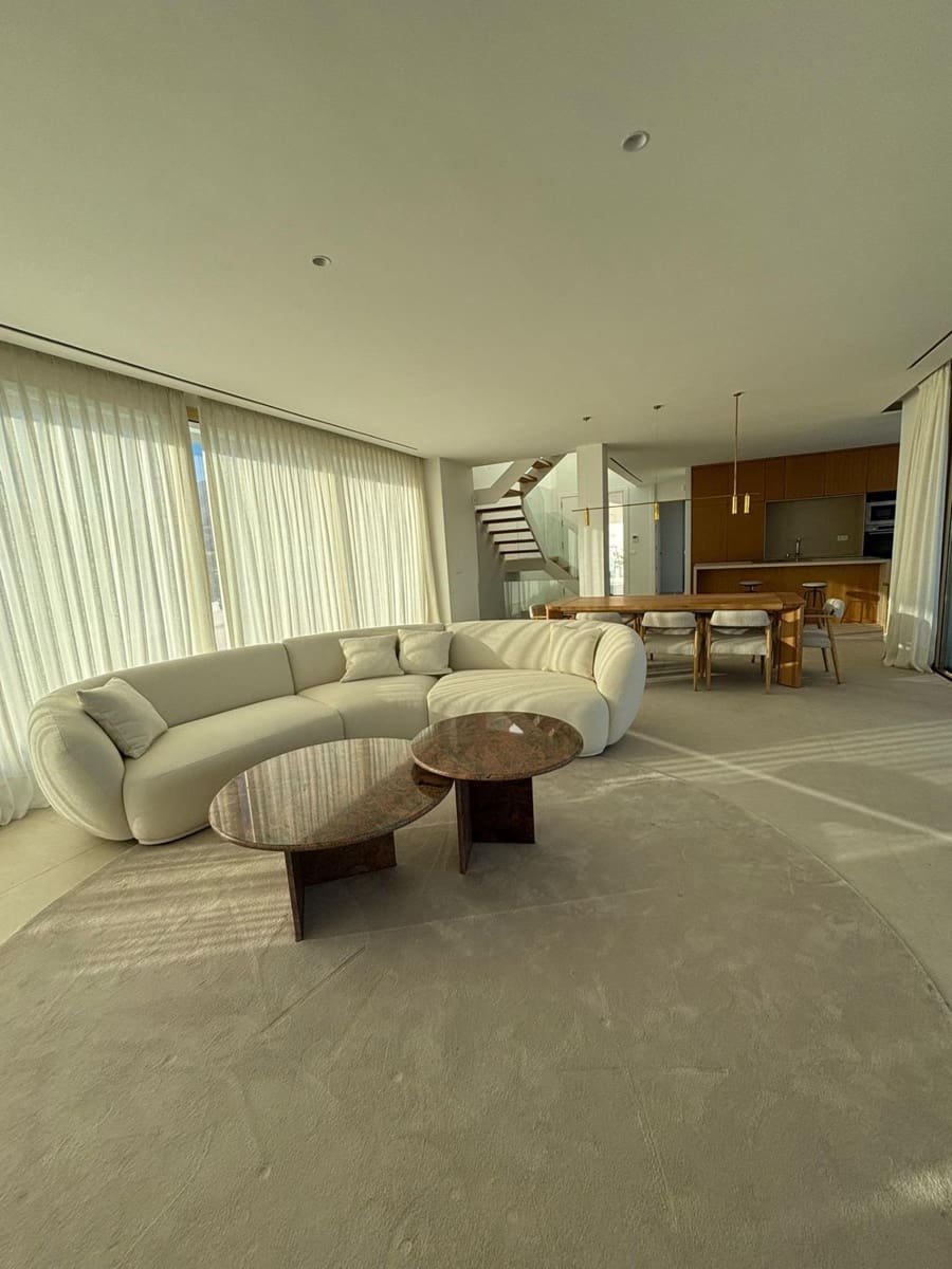 6 bedroom Villa for sale in Fuengirola with pool garage - € 2,580,000 (Ref: 9449429)