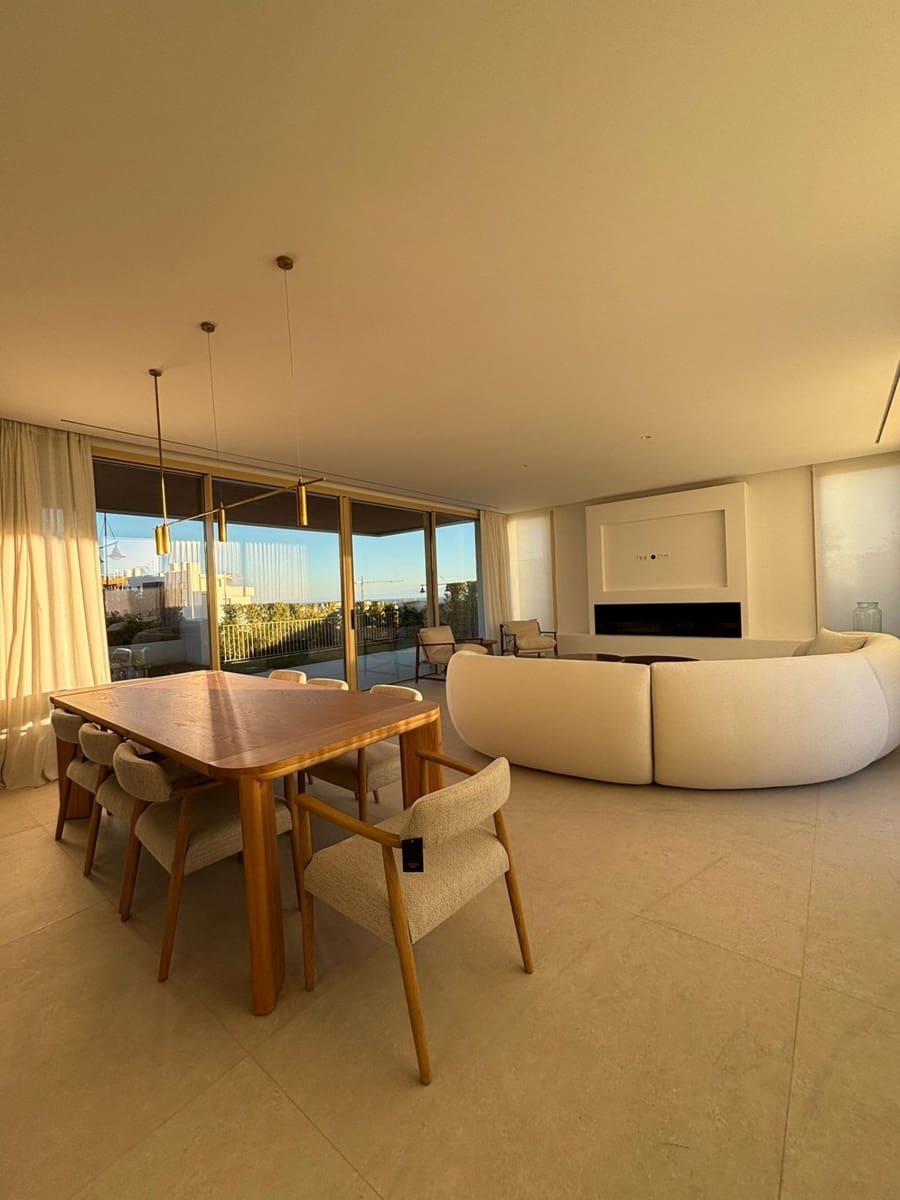 6 bedroom Villa for sale in Fuengirola with pool garage - € 2,580,000 (Ref: 9449429)