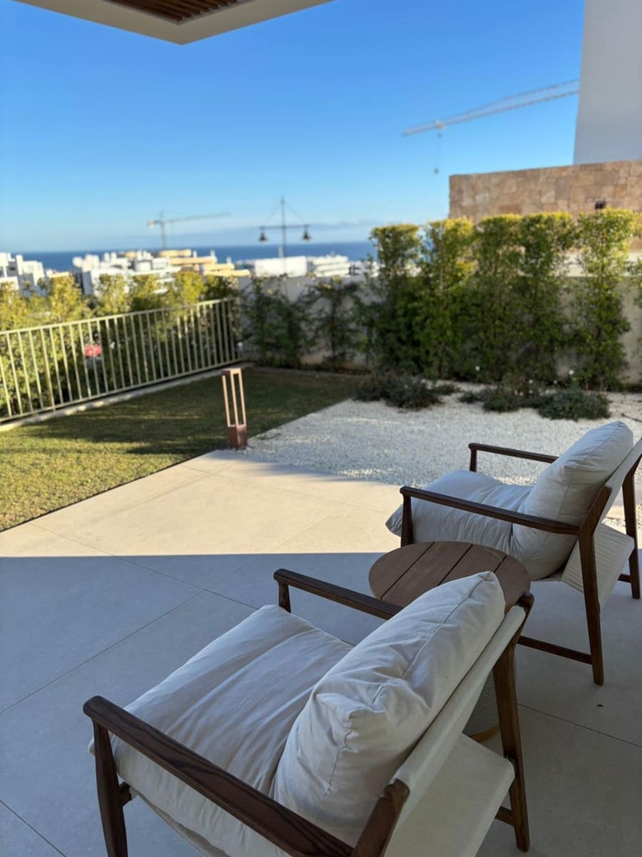 6 bedroom Villa for sale in Fuengirola with pool garage - € 2,580,000 (Ref: 9449429)