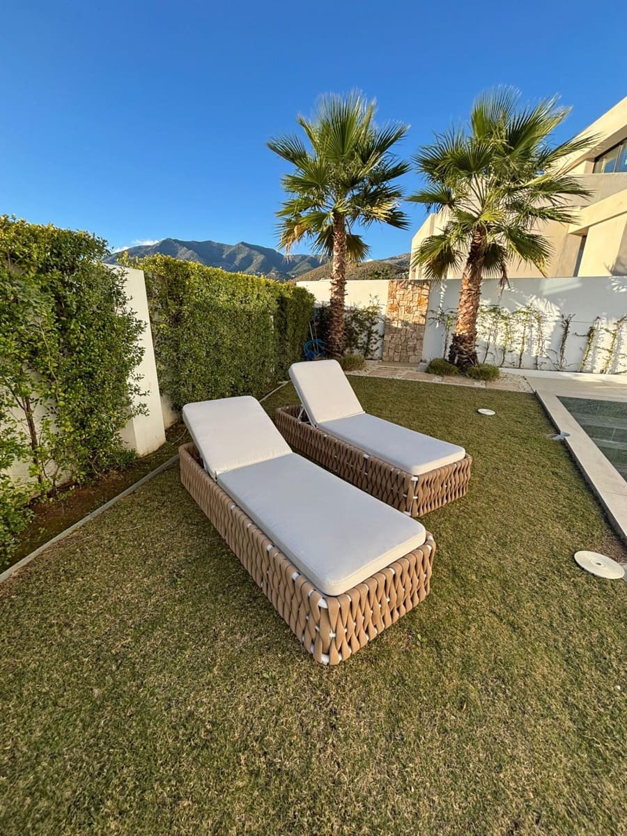 6 bedroom Villa for sale in Fuengirola with pool garage - € 2,580,000 (Ref: 9449429)