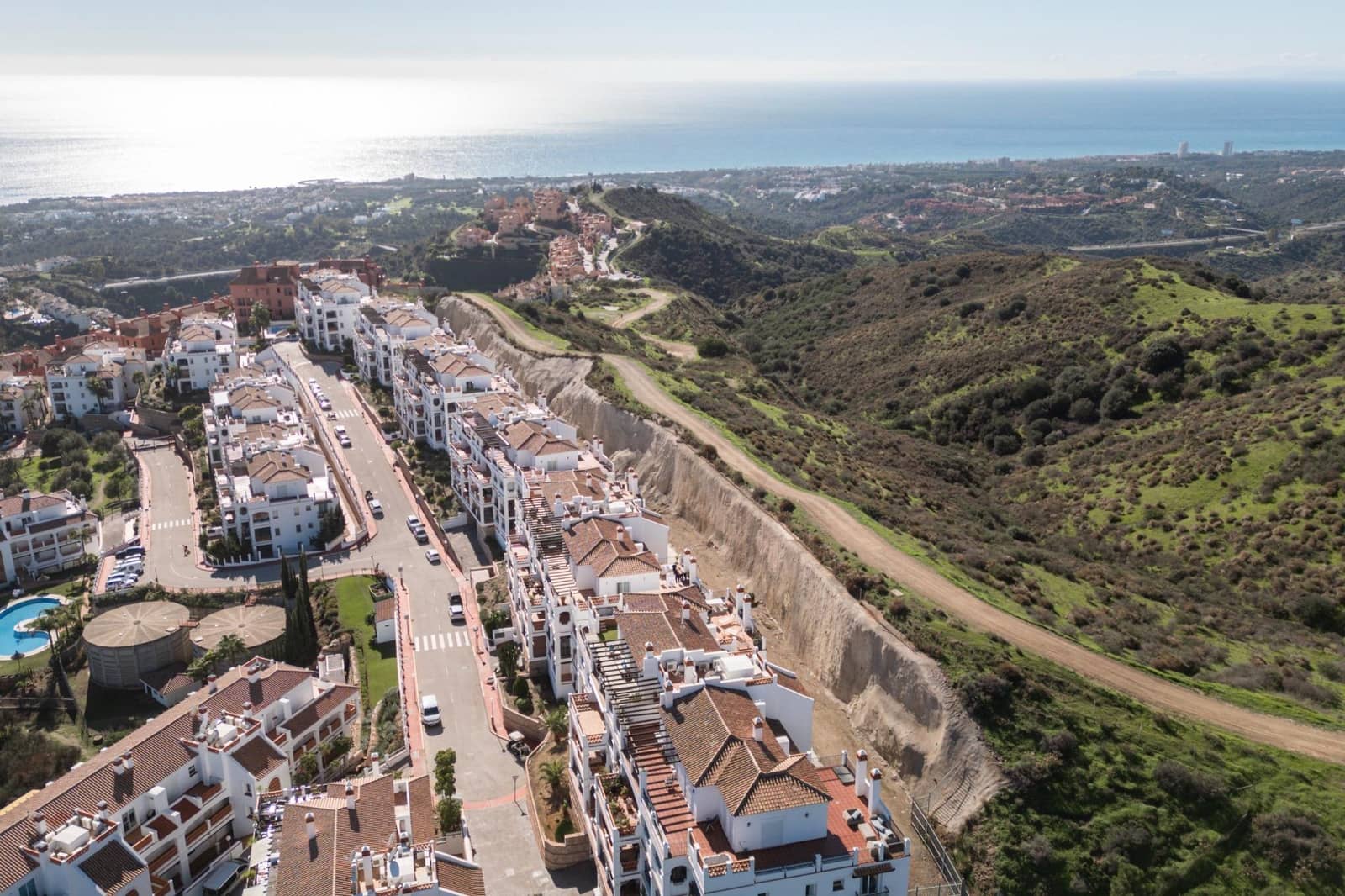 2 sovrum Takvåning till salu i Sitio de Calahonda med pool garage - 795 000 € (Ref: 9456383)