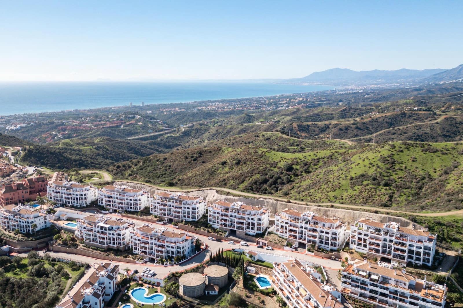 2 sovrum Takvåning till salu i Sitio de Calahonda med pool garage - 795 000 € (Ref: 9456383)