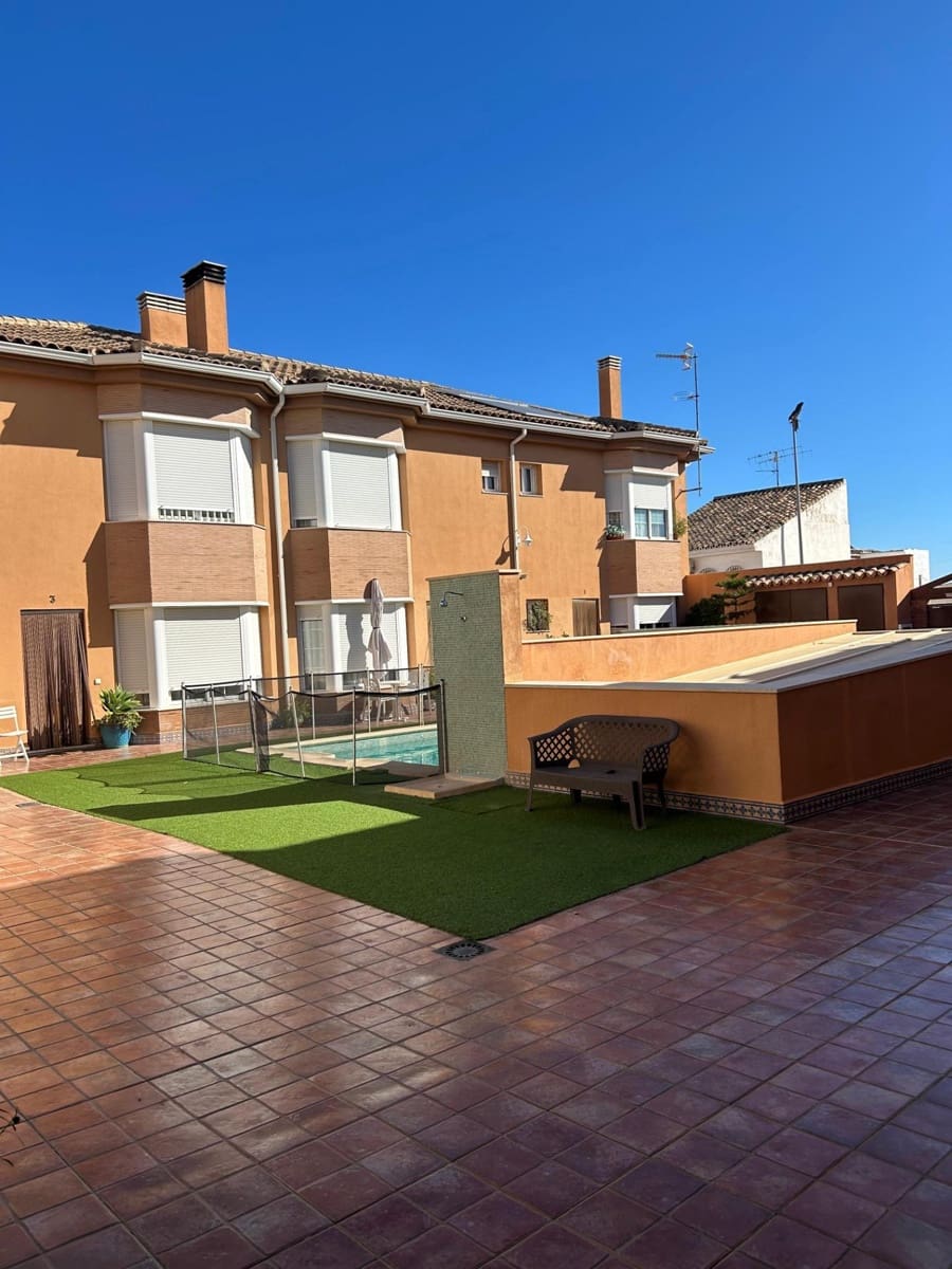 3 makuuhuone Rivitalo myytävänä paikassa Las Canadas mukana uima-altaan 
autotalli - 439 500 € (Ref: 9456384)