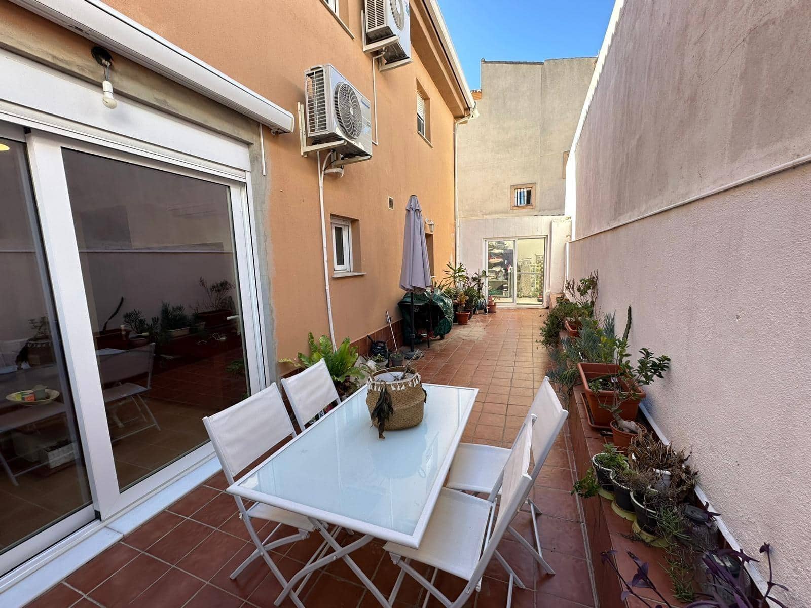 3 makuuhuone Rivitalo myytävänä paikassa Las Canadas mukana uima-altaan 
autotalli - 439 500 € (Ref: 9456384)