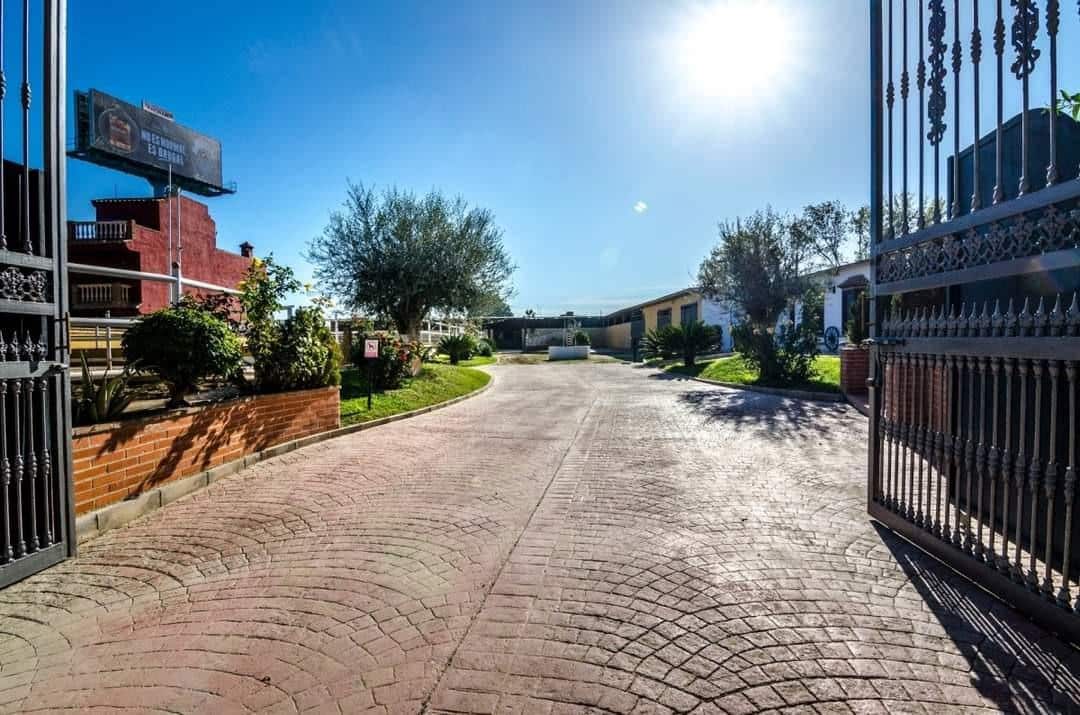 2 soverom Finca/Herregård til salgs i Entrerrios med garasje - € 510 900 (Ref: 9456389)