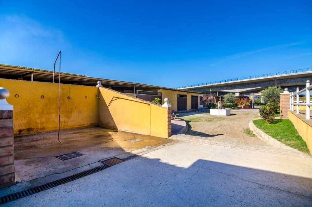 2 soverom Finca/Herregård til salgs i Entrerrios med garasje - € 510 900 (Ref: 9456389)