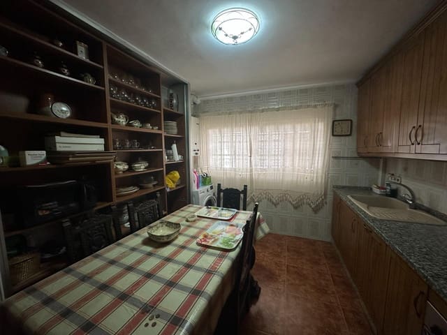 4 slaapkamer Halfvrijstaande villa te koop in Mijas Costa, Mijas - € 399.000 (Ref: 9456408)