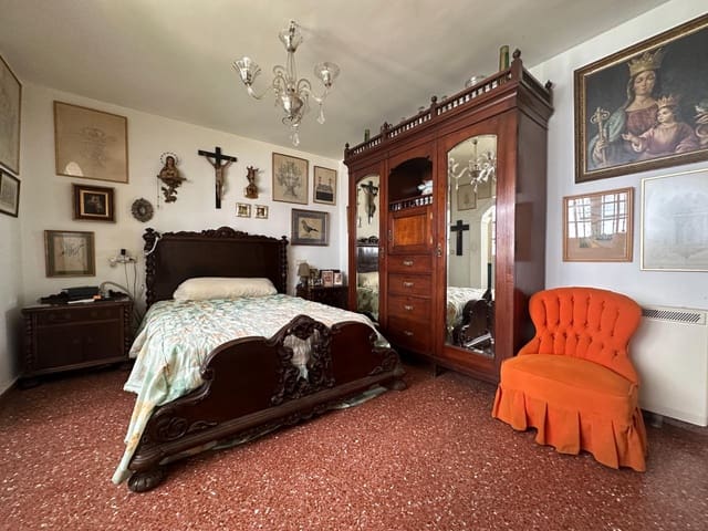 4 slaapkamer Halfvrijstaande villa te koop in Mijas Costa, Mijas - € 399.000 (Ref: 9456408)